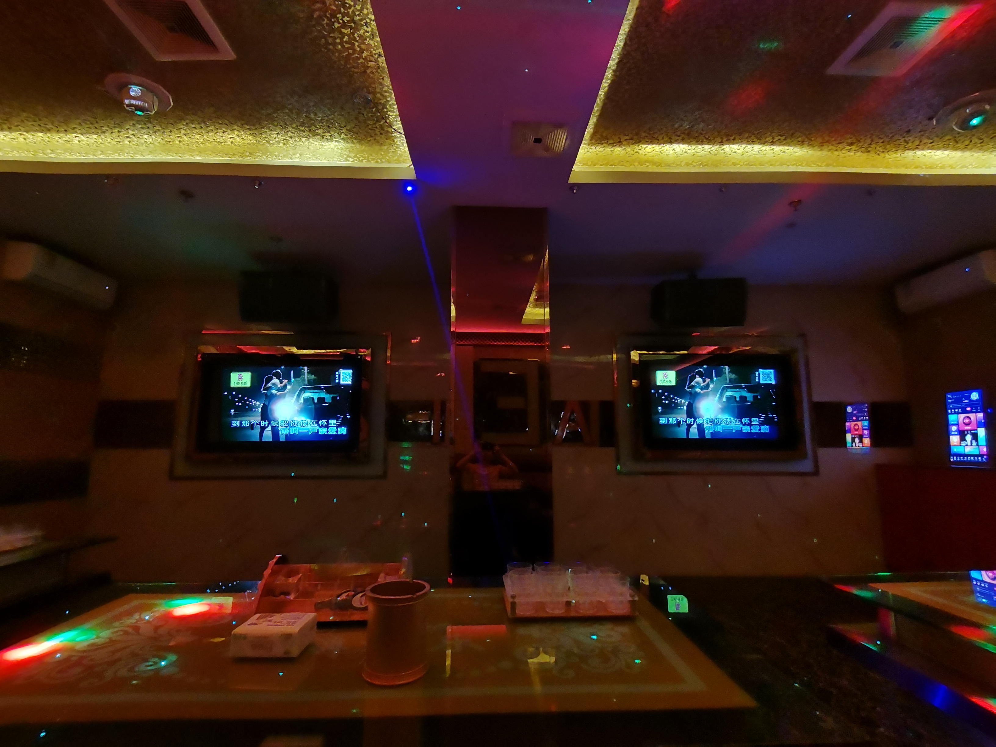 巨嗨智能娱乐点播系统 巨嗨合作案例