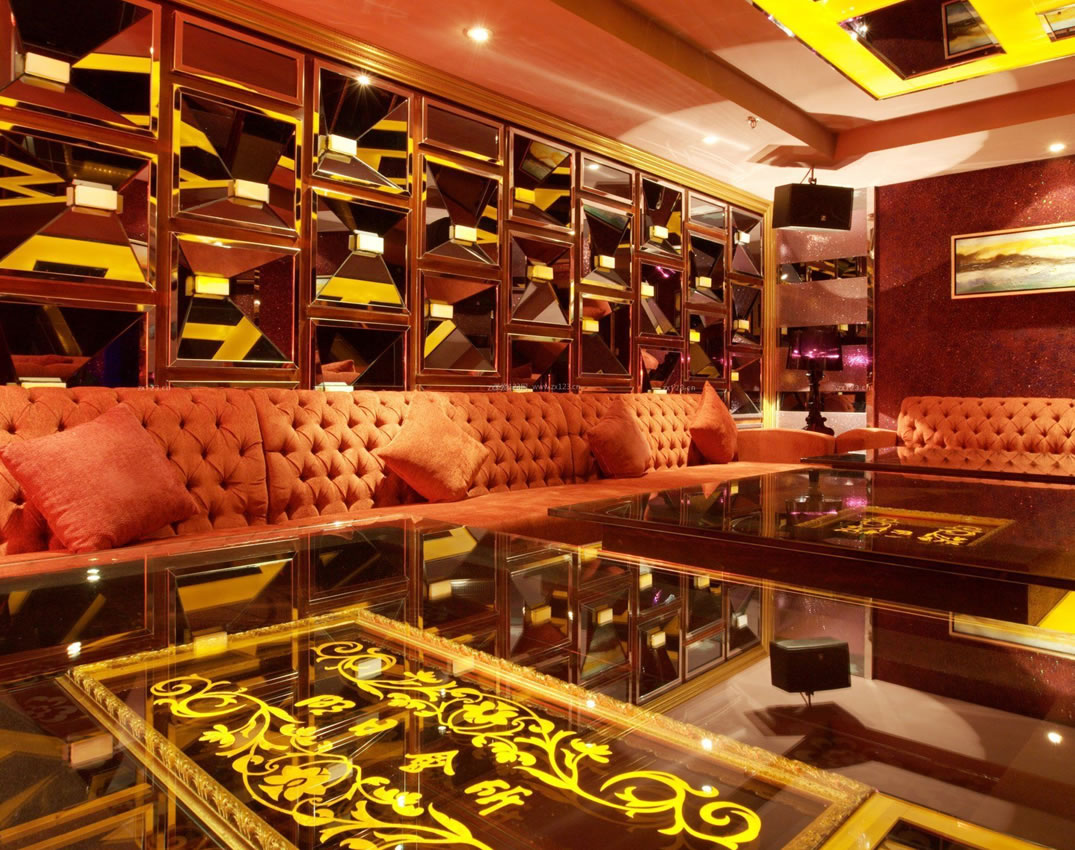 KTV点歌技巧：怎样选择让大家都喜欢的歌曲？