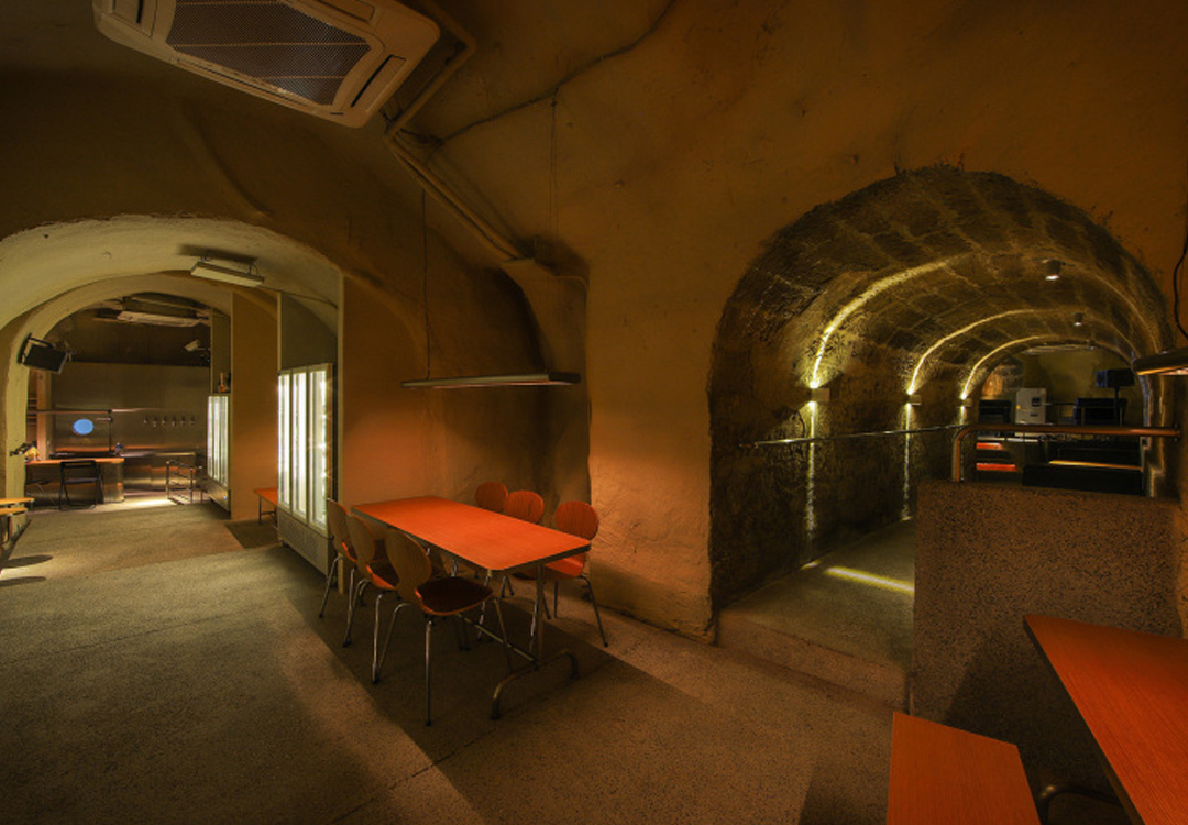 感受身临其境的演唱：立体声效果器在KTV中的运用