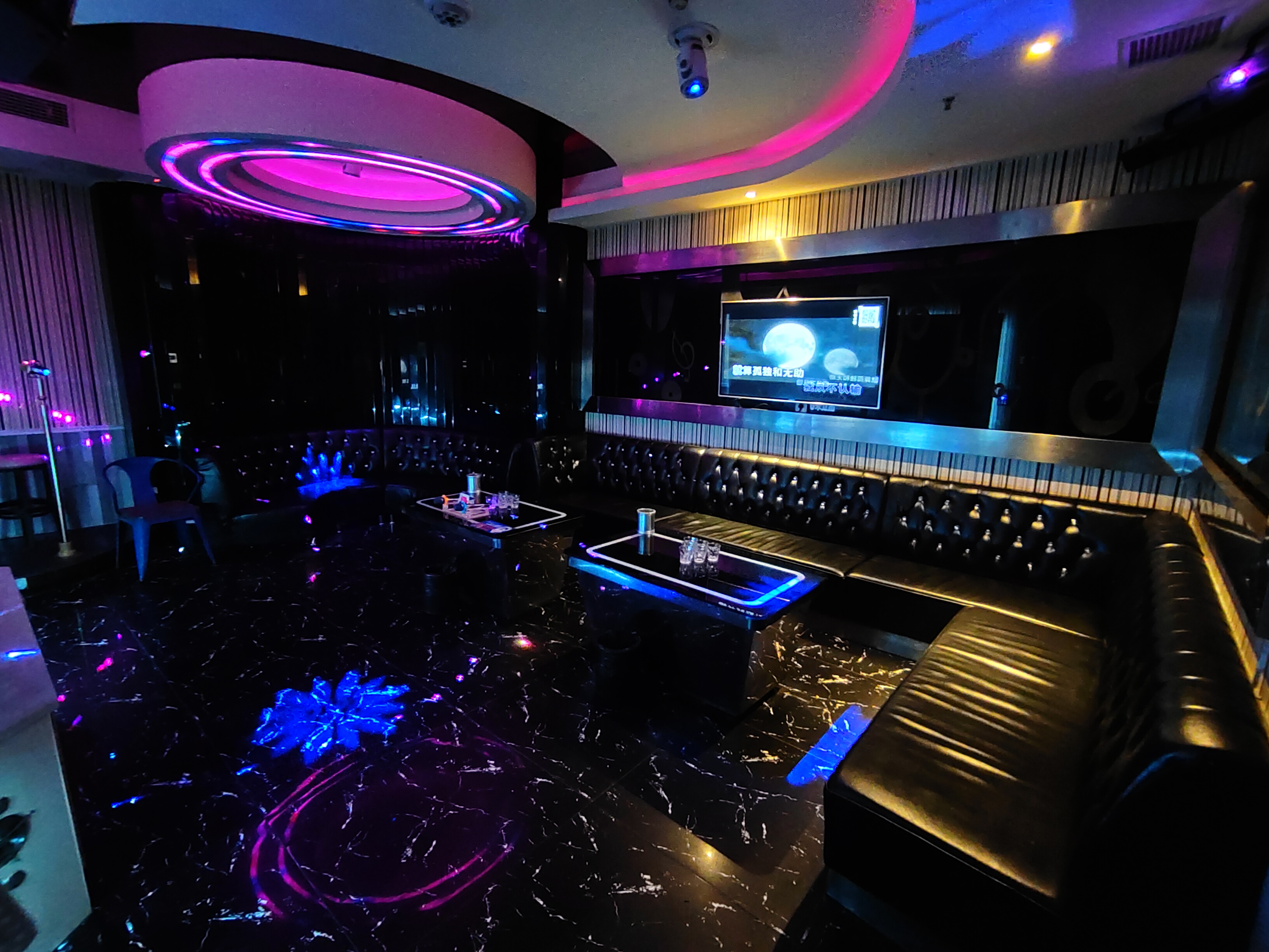 如何确保ktv设备的安全和稳定运行